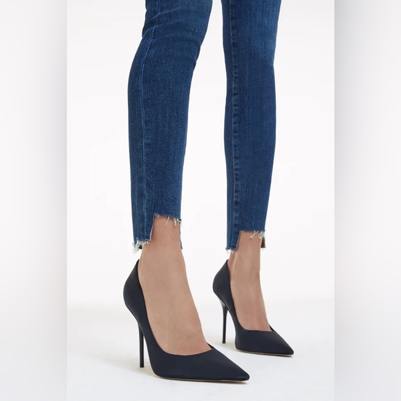 Ladies jeans by Good American - GOOD WAIST STEP HEM *pics by GA - Picture 3 of 7